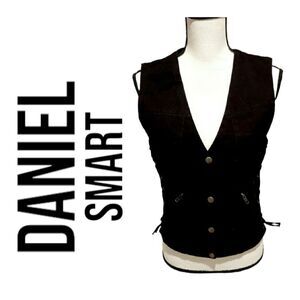 daniel Smart motorcycle vest new with tags Black womens size medium